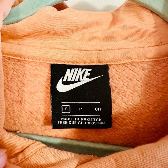Classic Pink and Green/Teal Nike Swoosh
Hoodie - Picture 4 of 4